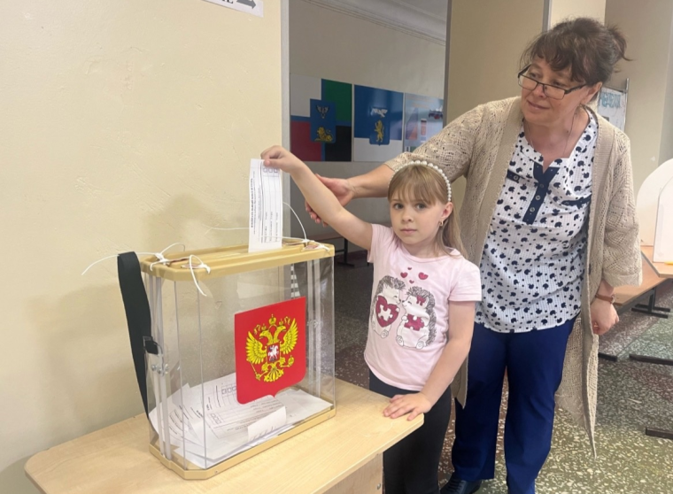 ВЫБОРЫ В ЛАГЕРЕ.